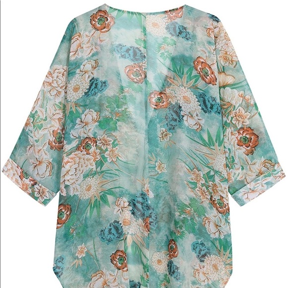 Floral Kimono - Picture 2 of 10